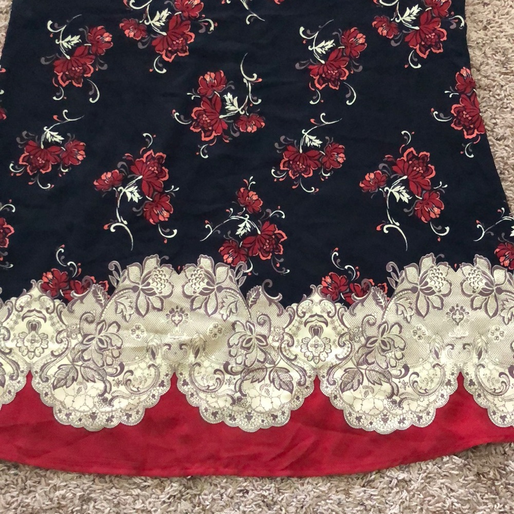 Floral Off the Shoulder Mini - Picture 2 of 6